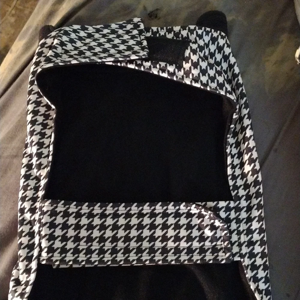 Dog's jacket - Picture 2 of 3